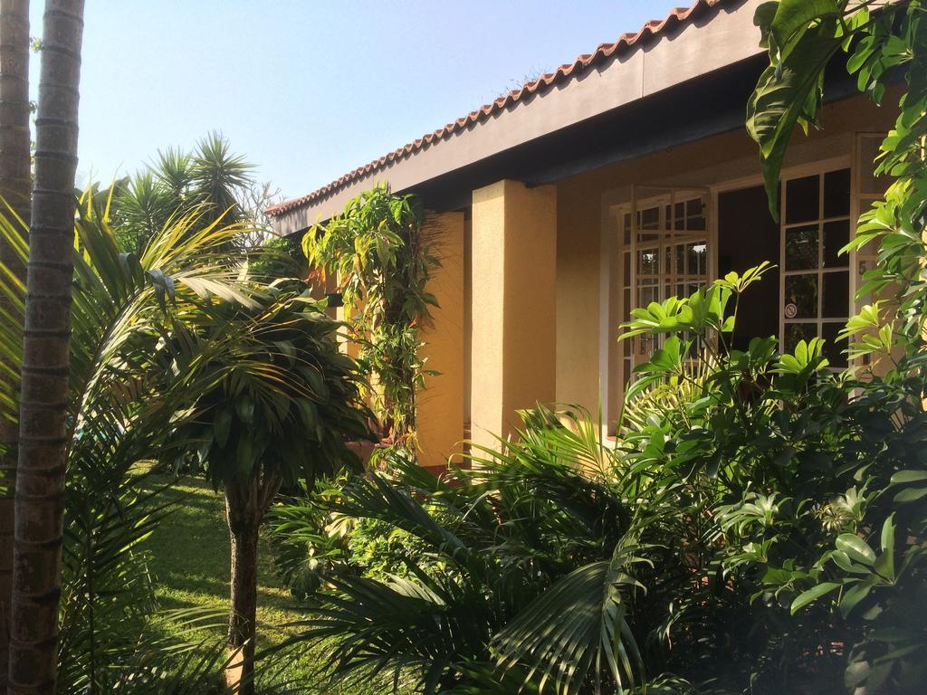 Auberge Guest Lodge Mbombela Habitación foto